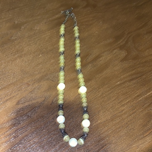 Green & Silver Stone Necklace & Earring Set Light Green Agate Like Beads - Picture 4 of 9